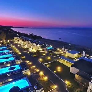 Villa Crystal & 